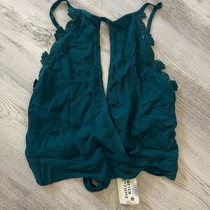 Women’s Forever21 Green Halter Crop Top